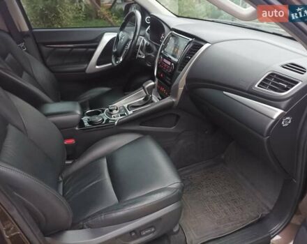 Коричневый Мицубиси Паджеро Спорт, объемом двигателя 2.44 л и пробегом 40 тыс. км за 30000 $, фото 16 на Automoto.ua