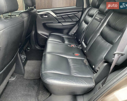 Коричневий Міцубісі Паджеро Спорт, об'ємом двигуна 2.44 л та пробігом 179 тис. км за 27500 $, фото 10 на Automoto.ua