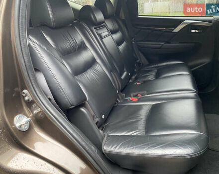 Коричневий Міцубісі Паджеро Спорт, об'ємом двигуна 2.44 л та пробігом 179 тис. км за 27500 $, фото 9 на Automoto.ua