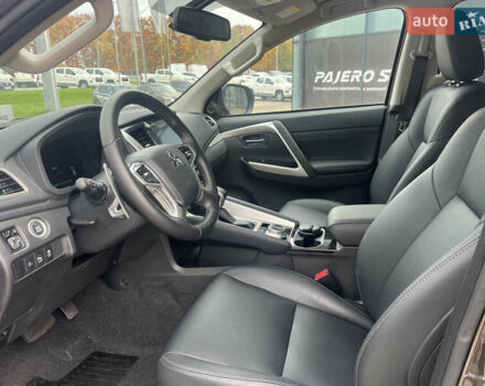 Коричневый Мицубиси Паджеро Спорт, объемом двигателя 2.44 л и пробегом 1 тыс. км за 46208 $, фото 6 на Automoto.ua