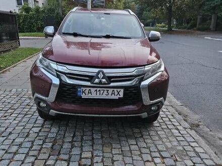 Міцубісі Паджеро Спорт 2019 у Львові на Automoto.ua Червоний Міцубісі Паджеро Спорт, об'ємом двигуна 2.44 л та пробігом 135 тис. км за 31584 $, фото 1 на Automoto.ua