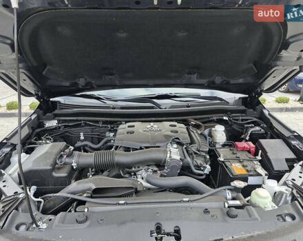 Мицубиси Паджеро Спорт, объемом двигателя 3 л и пробегом 1 тыс. км за 43500 $, фото 23 на Automoto.ua