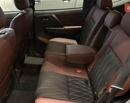 купити нове авто Міцубісі Паджеро Спорт 2025 року від офіційного дилера Автоцентр AUTO.RIA Міцубісі фото