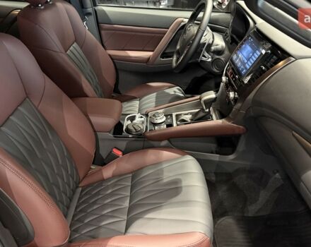 купити нове авто Міцубісі Паджеро Спорт 2025 року від офіційного дилера Автоцентр AUTO.RIA Міцубісі фото