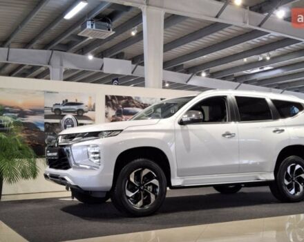 купити нове авто Міцубісі Паджеро Спорт 2025 року від офіційного дилера Ньютон Авто Місто Міцубісі фото