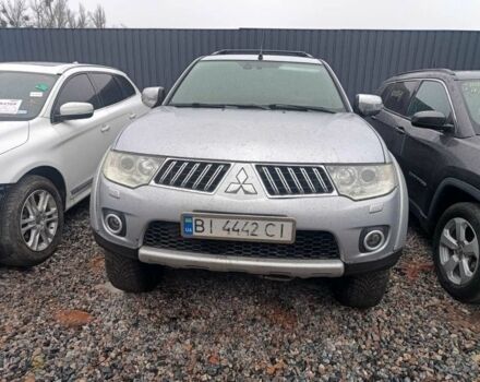 Сірий Міцубісі Паджеро Спорт, об'ємом двигуна 2.5 л та пробігом 370 тис. км за 11999 $, фото 6 на Automoto.ua