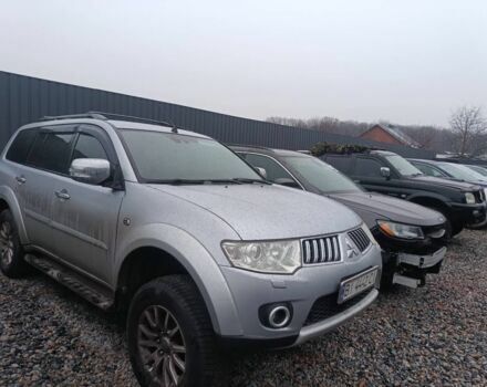 Сірий Міцубісі Паджеро Спорт, об'ємом двигуна 2.5 л та пробігом 370 тис. км за 11999 $, фото 3 на Automoto.ua