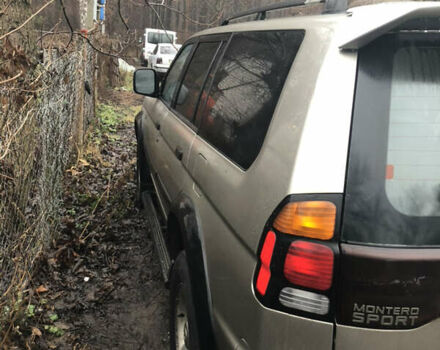 Сірий Міцубісі Паджеро Спорт, об'ємом двигуна 3 л та пробігом 300 тис. км за 6500 $, фото 3 на Automoto.ua