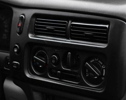 Сірий Міцубісі Паджеро Спорт, об'ємом двигуна 3 л та пробігом 240 тис. км за 6450 $, фото 14 на Automoto.ua