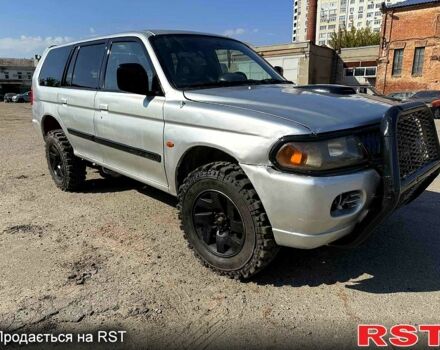 Сірий Міцубісі Паджеро Спорт, об'ємом двигуна 2.5 л та пробігом 267 тис. км за 3500 $, фото 3 на Automoto.ua