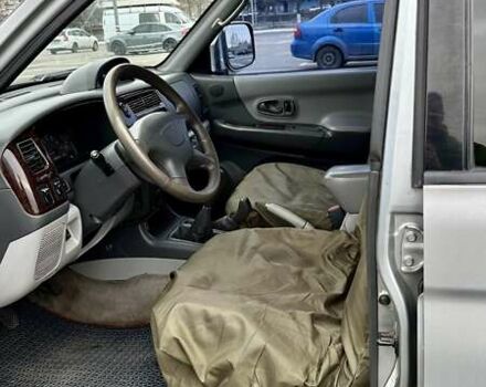 Сірий Міцубісі Паджеро Спорт, об'ємом двигуна 3 л та пробігом 301 тис. км за 6999 $, фото 11 на Automoto.ua
