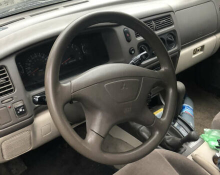 Сірий Міцубісі Паджеро Спорт, об'ємом двигуна 3 л та пробігом 300 тис. км за 6500 $, фото 4 на Automoto.ua