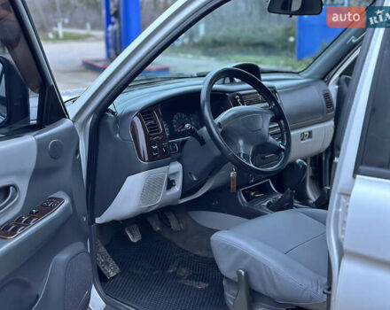 Сірий Міцубісі Паджеро Спорт, об'ємом двигуна 3 л та пробігом 250 тис. км за 5999 $, фото 8 на Automoto.ua