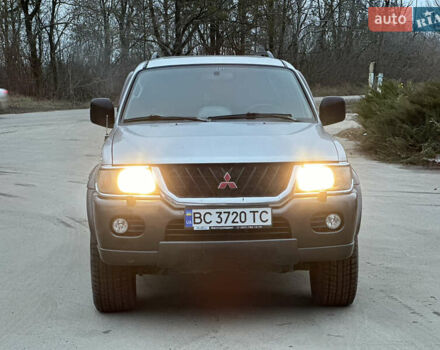 Сірий Міцубісі Паджеро Спорт, об'ємом двигуна 3 л та пробігом 250 тис. км за 5999 $, фото 4 на Automoto.ua