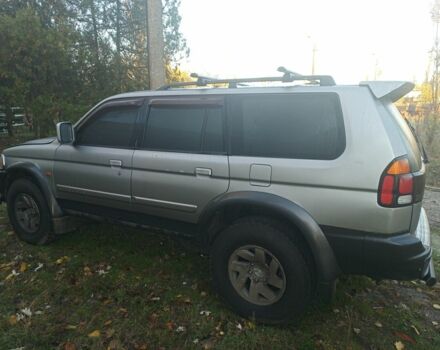 Серый Мицубиси Паджеро Спорт, объемом двигателя 3 л и пробегом 380 тыс. км за 6000 $, фото 3 на Automoto.ua