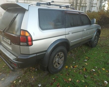 Серый Мицубиси Паджеро Спорт, объемом двигателя 3 л и пробегом 380 тыс. км за 6000 $, фото 2 на Automoto.ua