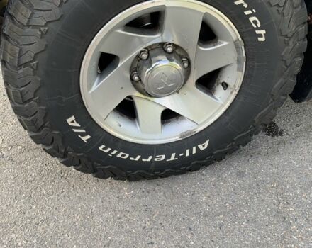 Сірий Міцубісі Паджеро Спорт, об'ємом двигуна 3 л та пробігом 268 тис. км за 7000 $, фото 2 на Automoto.ua