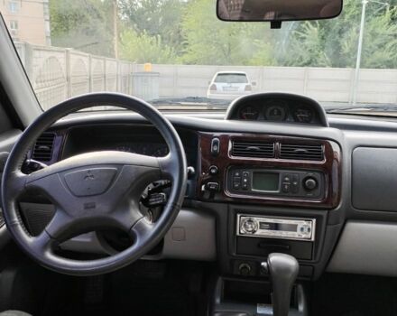 Серый Мицубиси Паджеро Спорт, объемом двигателя 3 л и пробегом 215 тыс. км за 8000 $, фото 5 на Automoto.ua