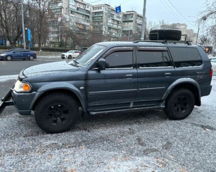 Серый Мицубиси Паджеро Спорт, объемом двигателя 3 л и пробегом 300 тыс. км за 5900 $, фото 2 на Automoto.ua