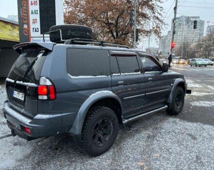 Серый Мицубиси Паджеро Спорт, объемом двигателя 3 л и пробегом 300 тыс. км за 5900 $, фото 4 на Automoto.ua