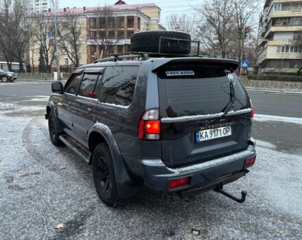 Серый Мицубиси Паджеро Спорт, объемом двигателя 3 л и пробегом 300 тыс. км за 5900 $, фото 3 на Automoto.ua