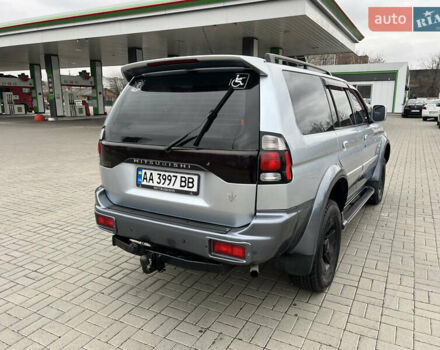 Серый Мицубиси Паджеро Спорт, объемом двигателя 2.5 л и пробегом 250 тыс. км за 8999 $, фото 4 на Automoto.ua