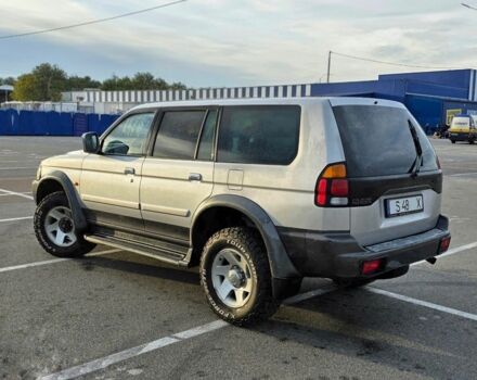 Серый Мицубиси Паджеро Спорт, объемом двигателя 2.5 л и пробегом 250 тыс. км за 4724 $, фото 3 на Automoto.ua