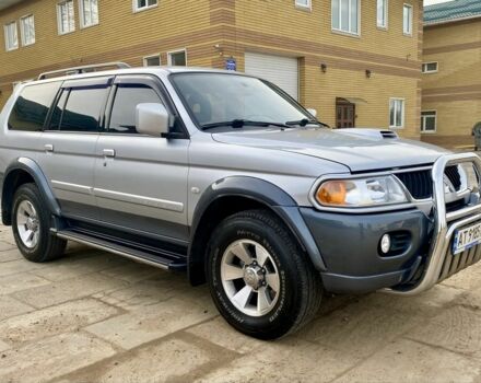 Сірий Міцубісі Паджеро Спорт, об'ємом двигуна 2.5 л та пробігом 305 тис. км за 6400 $, фото 2 на Automoto.ua