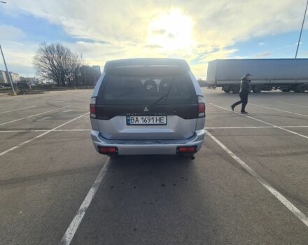 Серый Мицубиси Паджеро Спорт, объемом двигателя 3 л и пробегом 375 тыс. км за 8000 $, фото 3 на Automoto.ua