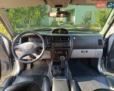 Серый Мицубиси Паджеро Спорт, объемом двигателя 3 л и пробегом 282 тыс. км за 9000 $, фото 18 на Automoto.ua