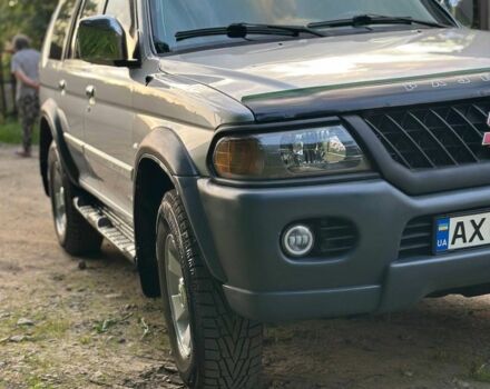 Серый Мицубиси Паджеро Спорт, объемом двигателя 3 л и пробегом 250 тыс. км за 8900 $, фото 1 на Automoto.ua