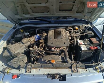 Серый Мицубиси Паджеро Спорт, объемом двигателя 3 л и пробегом 282 тыс. км за 9000 $, фото 19 на Automoto.ua