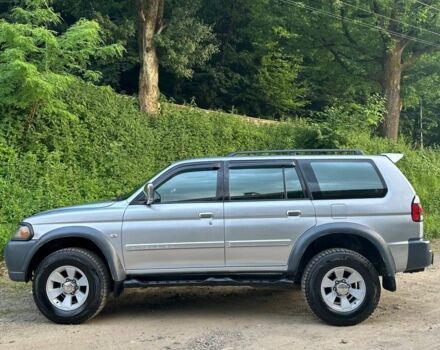 Серый Мицубиси Паджеро Спорт, объемом двигателя 3 л и пробегом 250 тыс. км за 8900 $, фото 2 на Automoto.ua