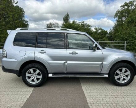 Сірий Міцубісі Паджеро Спорт, об'ємом двигуна 3.2 л та пробігом 190 тис. км за 5000 $, фото 1 на Automoto.ua