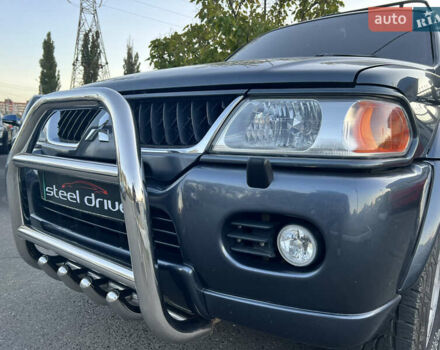 Серый Мицубиси Паджеро Спорт, объемом двигателя 2.97 л и пробегом 322 тыс. км за 8799 $, фото 3 на Automoto.ua