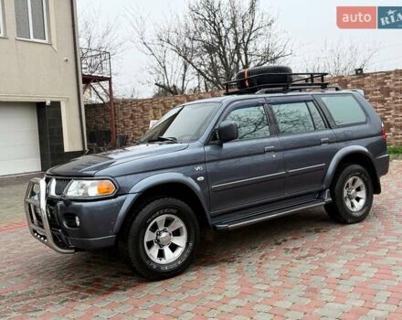 Серый Мицубиси Паджеро Спорт, объемом двигателя 2.97 л и пробегом 322 тыс. км за 7700 $, фото 1 на Automoto.ua