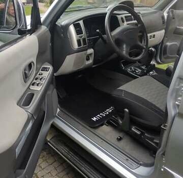 Серый Мицубиси Паджеро Спорт, объемом двигателя 0 л и пробегом 207 тыс. км за 8000 $, фото 17 на Automoto.ua