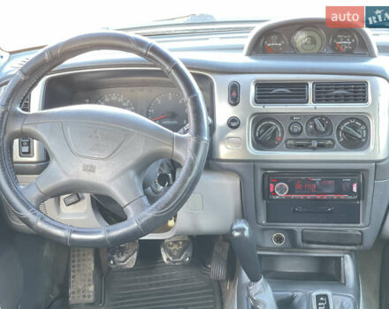 Сірий Міцубісі Паджеро Спорт, об'ємом двигуна 2.48 л та пробігом 225 тис. км за 8800 $, фото 4 на Automoto.ua