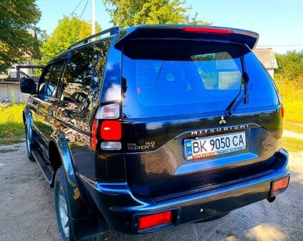 Сірий Міцубісі Паджеро Спорт, об'ємом двигуна 2.5 л та пробігом 186 тис. км за 10700 $, фото 3 на Automoto.ua