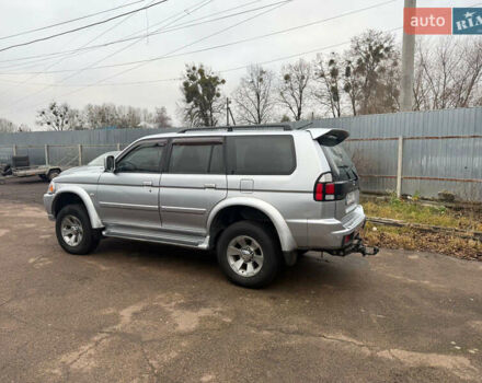 Сірий Міцубісі Паджеро Спорт, об'ємом двигуна 2.5 л та пробігом 300 тис. км за 8800 $, фото 2 на Automoto.ua