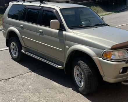 Серый Мицубиси Паджеро Спорт, объемом двигателя 3 л и пробегом 299 тыс. км за 8000 $, фото 5 на Automoto.ua