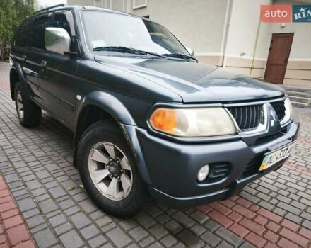 Сірий Міцубісі Паджеро Спорт, об'ємом двигуна 3 л та пробігом 375 тис. км за 8000 $, фото 1 на Automoto.ua