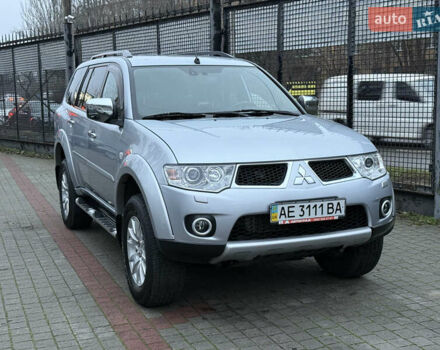 Серый Мицубиси Паджеро Спорт, объемом двигателя 2.5 л и пробегом 107 тыс. км за 12900 $, фото 1 на Automoto.ua
