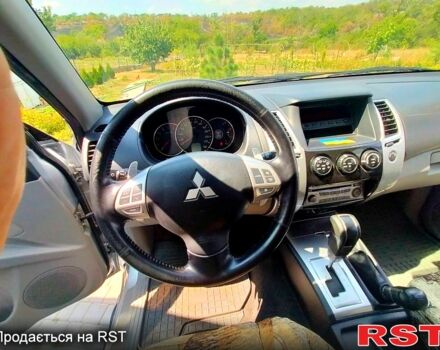 Міцубісі Паджеро Спорт 2010 у Никополе на Automoto.ua Сірий Міцубісі Паджеро Спорт, об'ємом двигуна 2.5 л та пробігом 107 тис. км за 11500 $, фото 6 на Automoto.ua