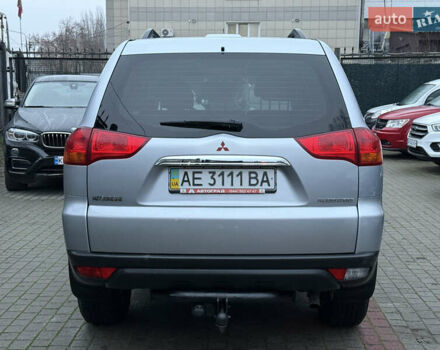 Серый Мицубиси Паджеро Спорт, объемом двигателя 2.5 л и пробегом 107 тыс. км за 12900 $, фото 5 на Automoto.ua