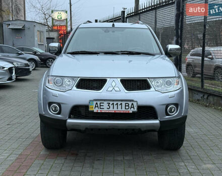 Серый Мицубиси Паджеро Спорт, объемом двигателя 2.5 л и пробегом 107 тыс. км за 12900 $, фото 2 на Automoto.ua