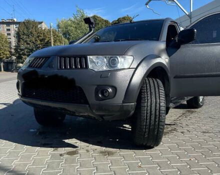 Сірий Міцубісі Паджеро Спорт, об'ємом двигуна 2.48 л та пробігом 225 тис. км за 13200 $, фото 5 на Automoto.ua