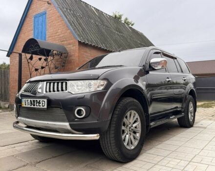 Серый Мицубиси Паджеро Спорт, объемом двигателя 2.5 л и пробегом 190 тыс. км за 15000 $, фото 6 на Automoto.ua