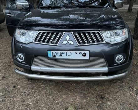 Серый Мицубиси Паджеро Спорт, объемом двигателя 2.5 л и пробегом 190 тыс. км за 15000 $, фото 2 на Automoto.ua