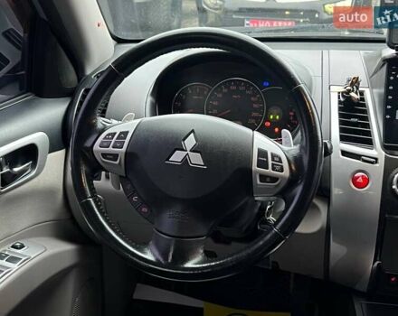 Серый Мицубиси Паджеро Спорт, объемом двигателя 2.48 л и пробегом 157 тыс. км за 16300 $, фото 12 на Automoto.ua